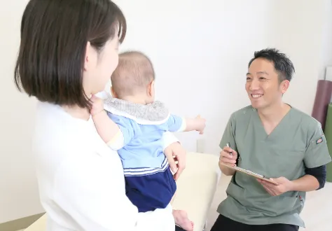 丁寧な問診の様子