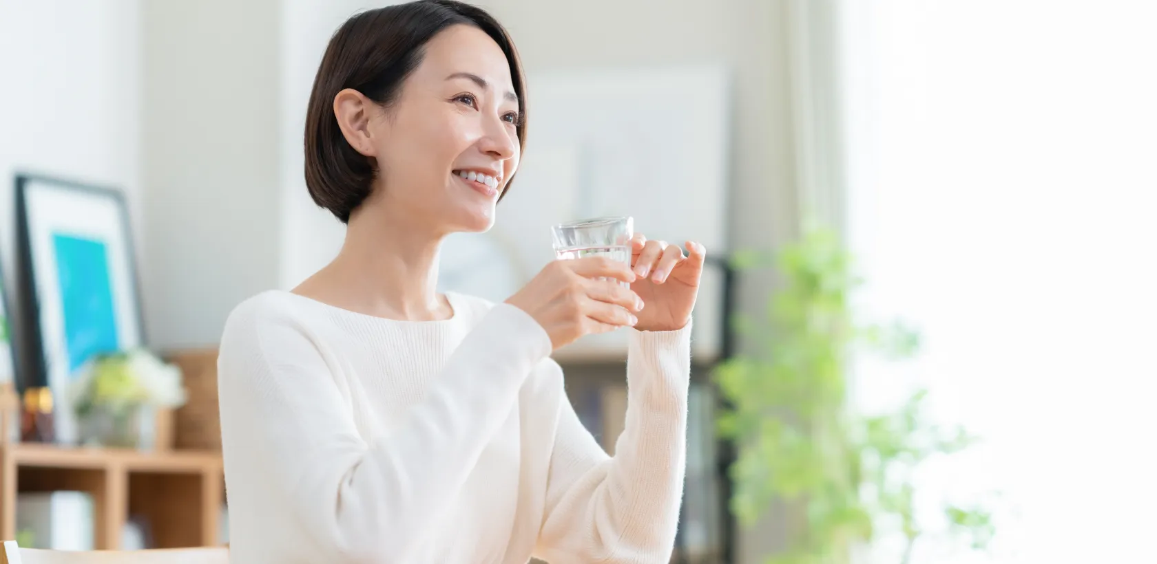 嬉しそうな女性
